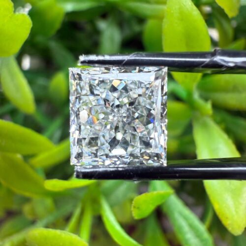 Unique Princess Cut Lab Grown Diamond – Colorless D–F VVS–VS