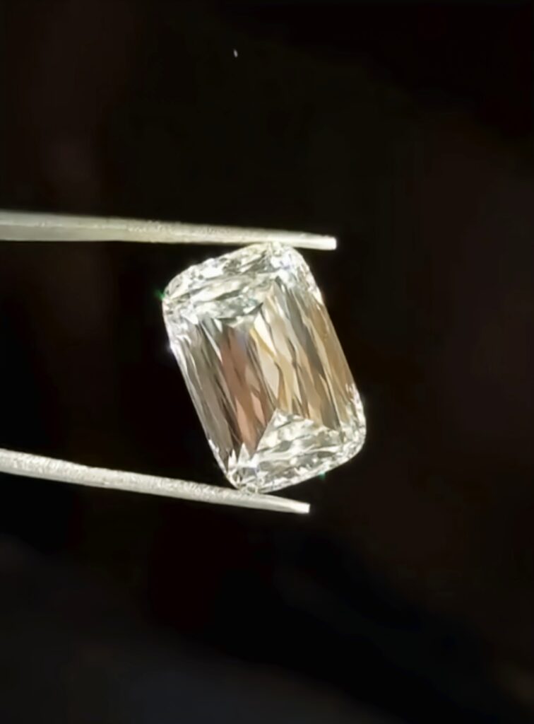 Cushion Cut Lab Grown Diamond – Colorless D–F VS–VVS
