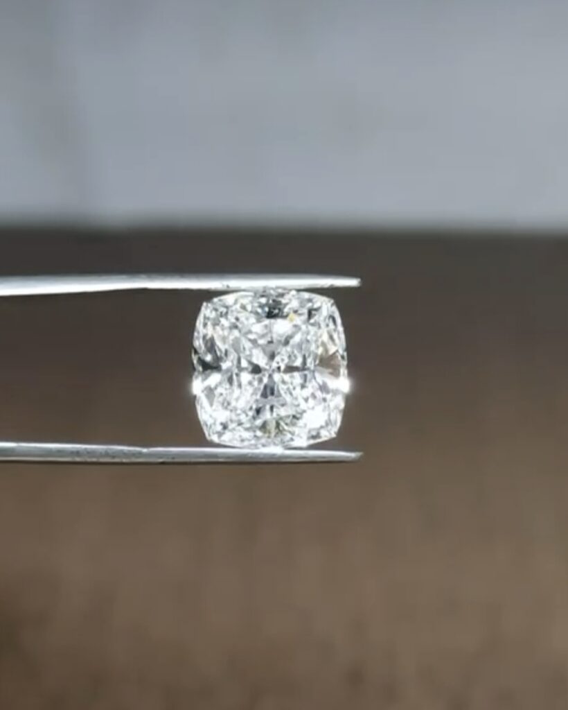 Cushion Cut Lab Grown Diamond – Colorless D–F VS–VVS