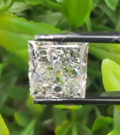 Radiant Square Princess Lab Grown Diamond – Colorless D–F VVS–VS