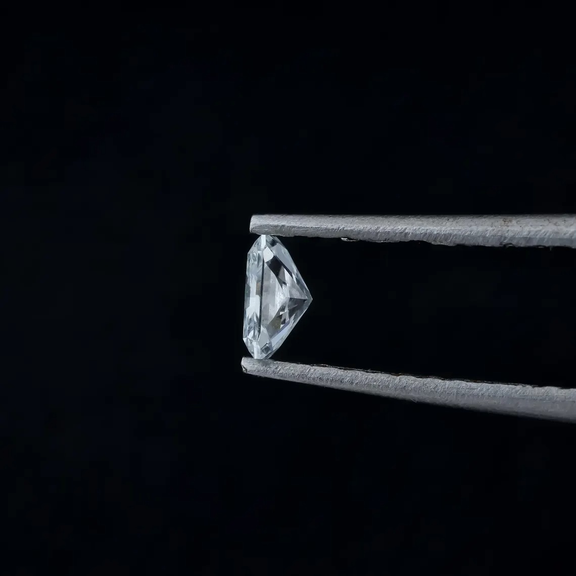 imgi 112 il 1140xN.6359893718 4wd0 Radiant Cut Lab Grown Diamond